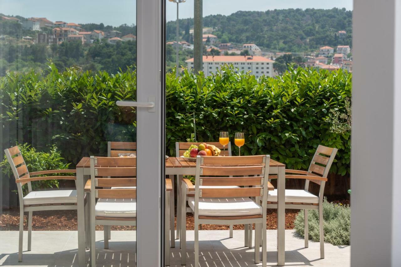 Apartments Flora Трогир Экстерьер фото