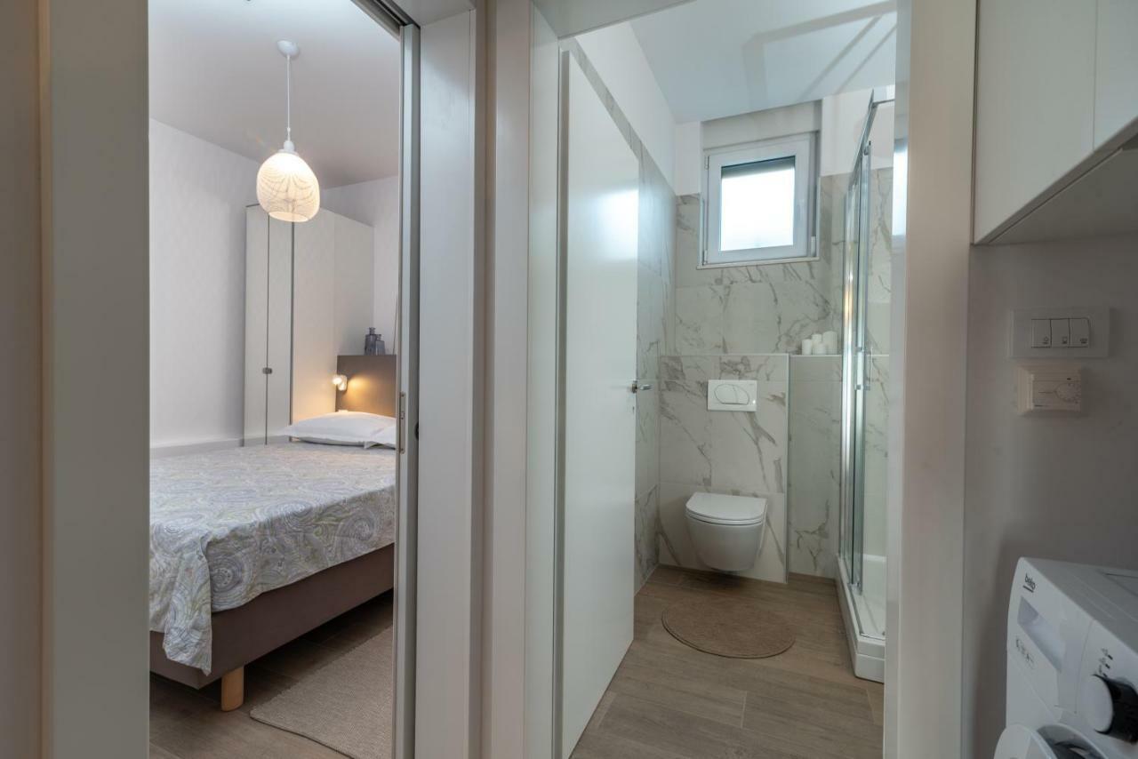Apartments Flora Трогир Экстерьер фото