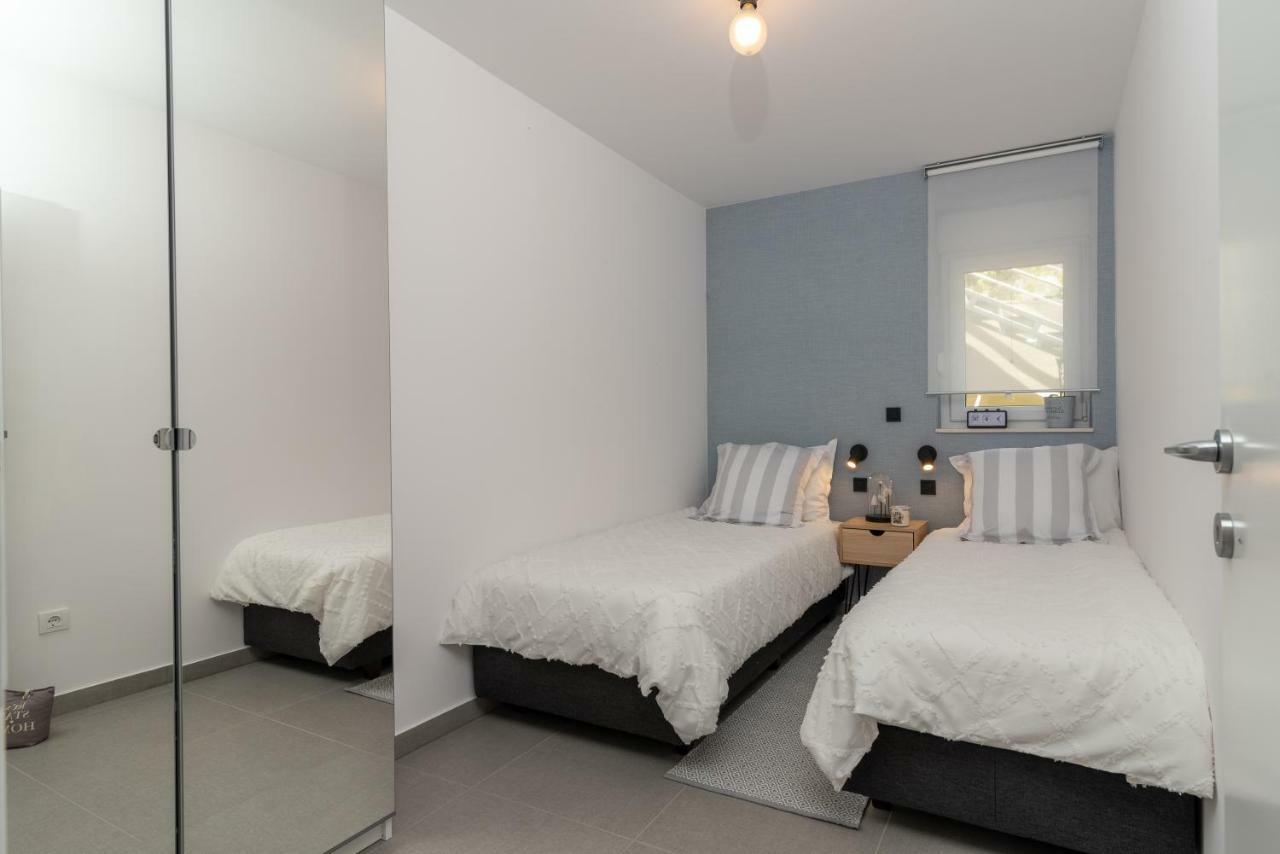 Apartments Flora Трогир Экстерьер фото