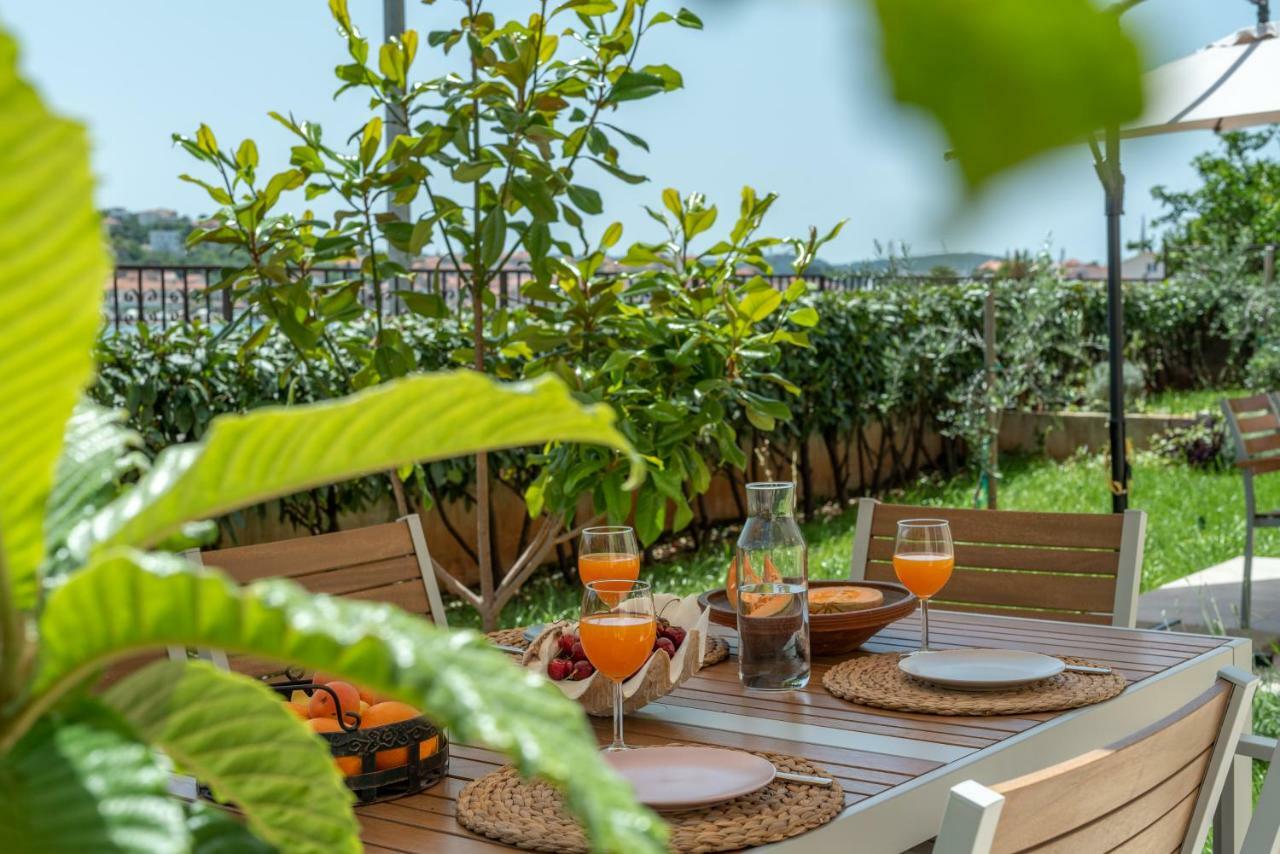 Apartments Flora Трогир Экстерьер фото